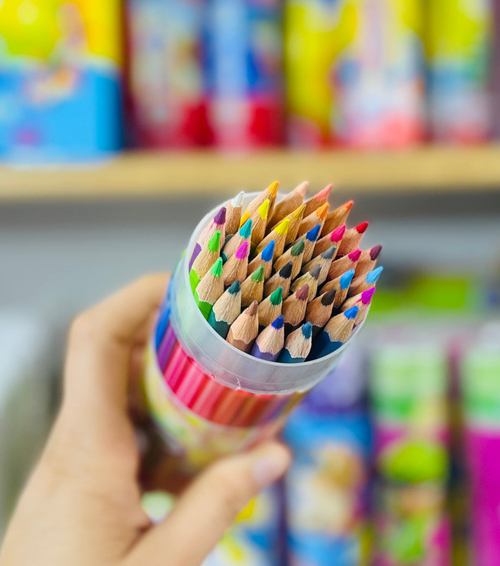 مداد رنگی ۳۶ رنگ لوله ای آریا